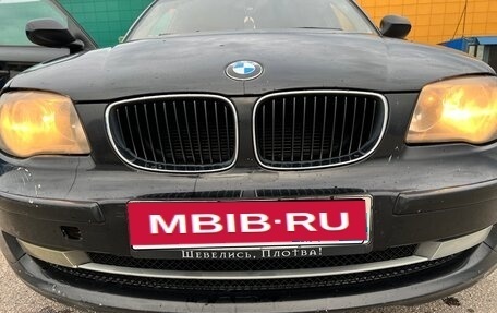 BMW 1 серия, 2011 год, 690 000 рублей, 15 фотография