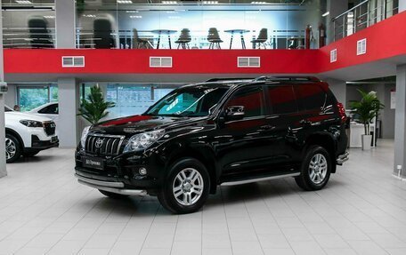 Toyota Land Cruiser Prado 150 рестайлинг 2, 2013 год, 2 750 000 рублей, 1 фотография