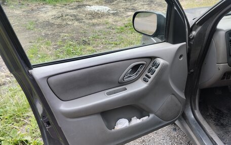 Mazda Tribute II, 2002 год, 300 000 рублей, 3 фотография
