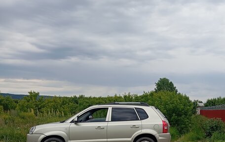 Hyundai Tucson III, 2008 год, 900 000 рублей, 2 фотография