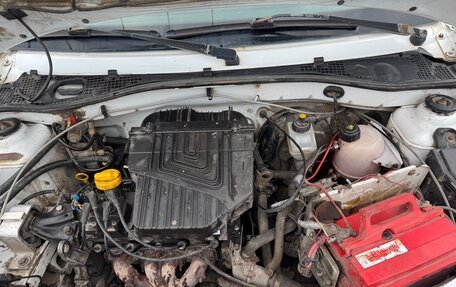 Renault Logan I, 2012 год, 330 000 рублей, 8 фотография