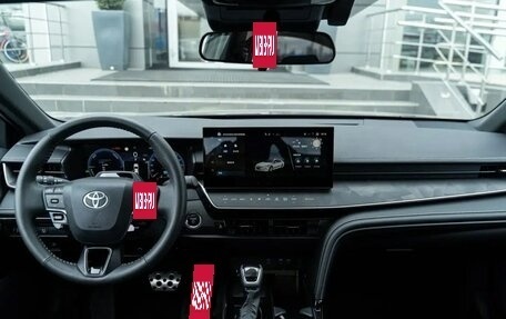 Toyota Camry, 2025 год, 4 890 000 рублей, 12 фотография