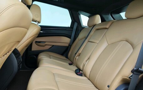 Cadillac SRX II рестайлинг, 2014 год, 1 700 000 рублей, 12 фотография