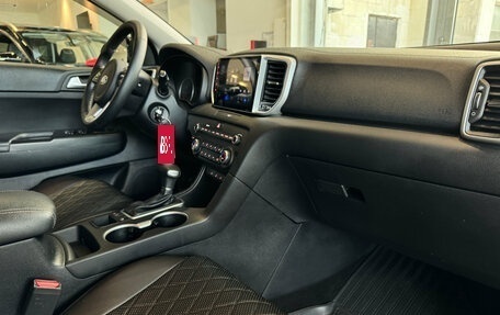 KIA Sportage IV рестайлинг, 2019 год, 2 249 000 рублей, 14 фотография