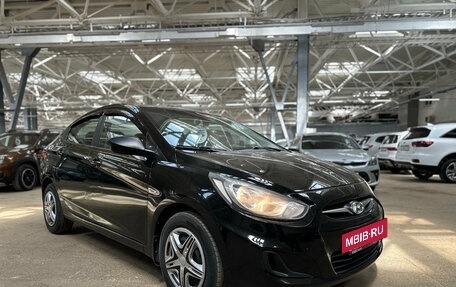 Hyundai Solaris II рестайлинг, 2013 год, 670 000 рублей, 3 фотография