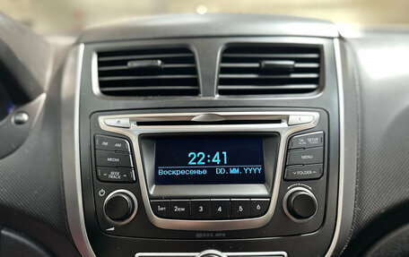 Hyundai Solaris II рестайлинг, 2013 год, 670 000 рублей, 18 фотография