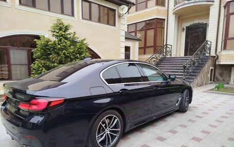 BMW 5 серия, 2023 год, 5 300 000 рублей, 3 фотография