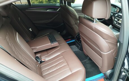 BMW 5 серия, 2023 год, 5 300 000 рублей, 10 фотография