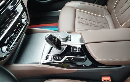BMW 5 серия, 2023 год, 5 300 000 рублей, 8 фотография