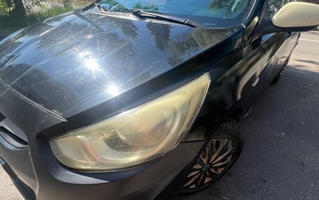 Hyundai Solaris II рестайлинг, 2011 год, 525 000 рублей, 3 фотография