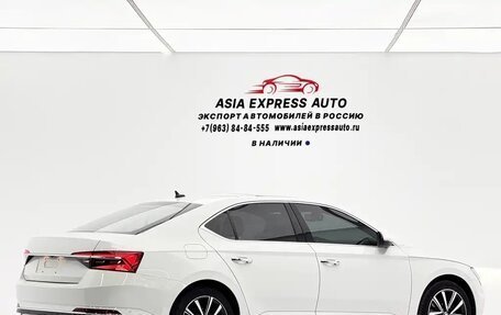 Skoda Superb III рестайлинг, 2023 год, 1 800 000 рублей, 6 фотография