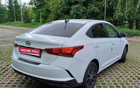 Hyundai Solaris II рестайлинг, 2020 год, 1 300 000 рублей, 4 фотография