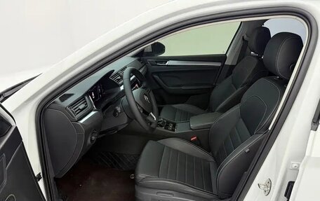 Skoda Superb III рестайлинг, 2023 год, 1 800 000 рублей, 12 фотография