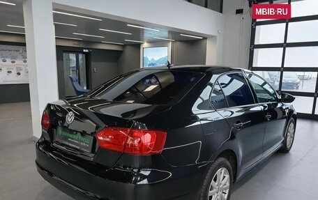 Volkswagen Jetta VI, 2012 год, 999 000 рублей, 4 фотография
