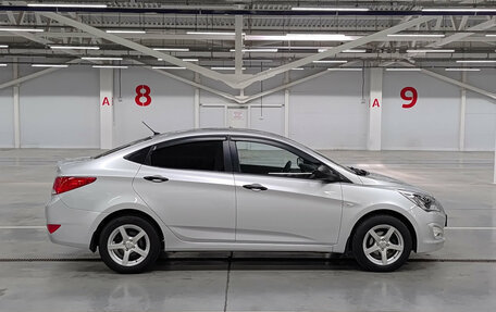 Hyundai Solaris II рестайлинг, 2014 год, 885 000 рублей, 5 фотография