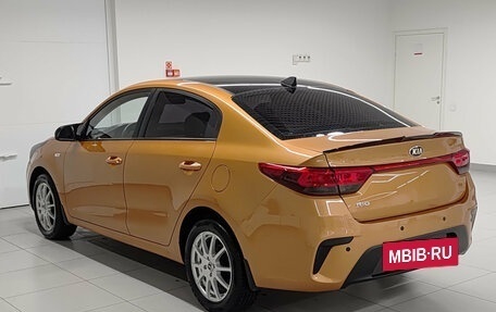 KIA Rio IV, 2018 год, 1 420 000 рублей, 8 фотография