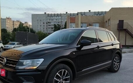 Volkswagen Tiguan II, 2019 год, 2 240 000 рублей, 1 фотография