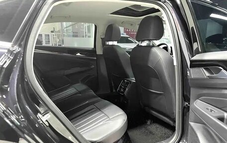 Volkswagen Passat B8 рестайлинг, 2023 год, 1 760 000 рублей, 10 фотография