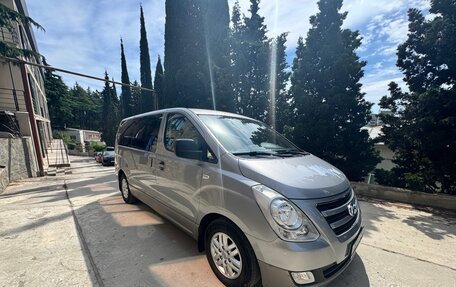 Hyundai H-1 II рестайлинг, 2016 год, 2 470 000 рублей, 6 фотография