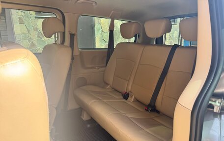 Hyundai H-1 II рестайлинг, 2016 год, 2 470 000 рублей, 15 фотография