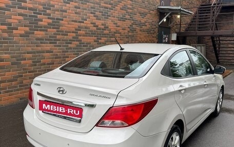 Hyundai Solaris II рестайлинг, 2015 год, 1 000 000 рублей, 5 фотография