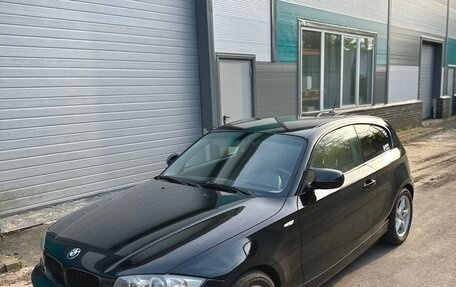 BMW 1 серия, 2011 год, 785 000 рублей, 2 фотография