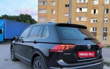 Volkswagen Tiguan II, 2019 год, 2 240 000 рублей, 4 фотография