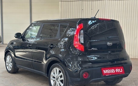 KIA Soul II рестайлинг, 2017 год, 1 520 000 рублей, 7 фотография