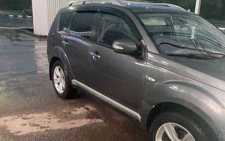 Mitsubishi Outlander III рестайлинг 3, 2008 год, 1 050 000 рублей, 4 фотография