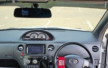 Toyota Sienta I, 2015 год, 990 000 рублей, 8 фотография