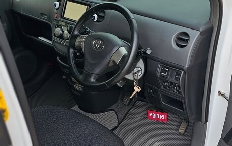 Toyota Sienta I, 2015 год, 990 000 рублей, 12 фотография