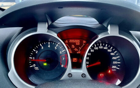 Nissan Juke II, 2012 год, 800 000 рублей, 12 фотография