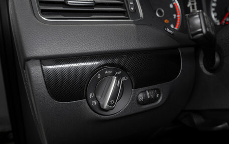 Volkswagen Jetta VI, 2012 год, 1 195 000 рублей, 20 фотография