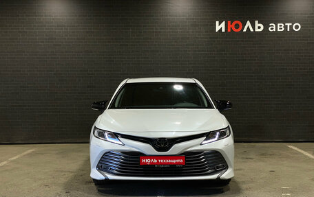 Toyota Camry, 2019 год, 2 850 000 рублей, 2 фотография