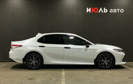 Toyota Camry, 2019 год, 2 850 000 рублей, 4 фотография