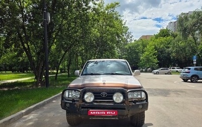 Toyota Land Cruiser 100 рестайлинг 2, 1998 год, 1 000 000 рублей, 1 фотография