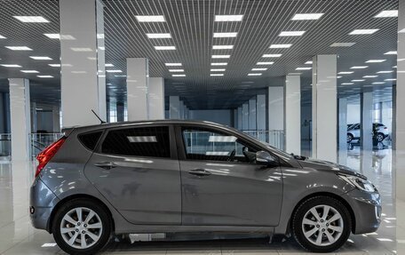 Hyundai Solaris II рестайлинг, 2012 год, 630 000 рублей, 5 фотография
