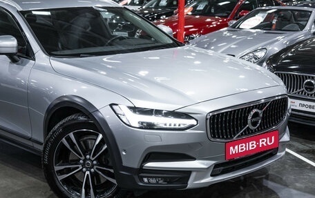 Volvo V90 Cross Country I рестайлинг, 2017 год, 3 599 000 рублей, 7 фотография