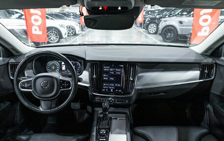 Volvo V90 Cross Country I рестайлинг, 2017 год, 3 599 000 рублей, 30 фотография