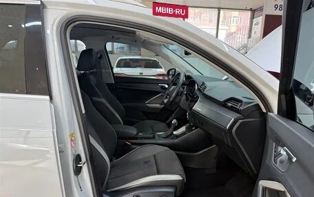 Audi Q3, 2023 год, 2 200 000 рублей, 11 фотография