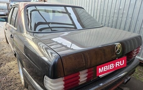 Mercedes-Benz S-Класс, 1984 год, 850 000 рублей, 2 фотография