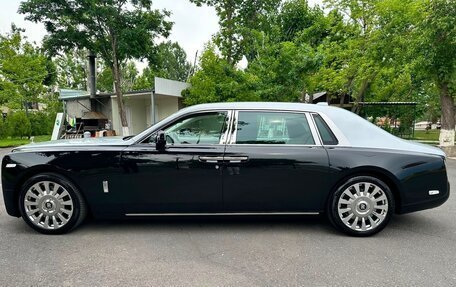Rolls-Royce Phantom VIII, 2021 год, 45 000 000 рублей, 5 фотография