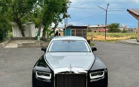 Rolls-Royce Phantom VIII, 2021 год, 45 000 000 рублей, 7 фотография