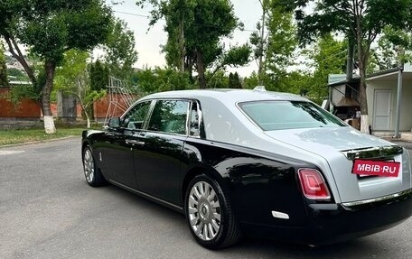 Rolls-Royce Phantom VIII, 2021 год, 45 000 000 рублей, 8 фотография