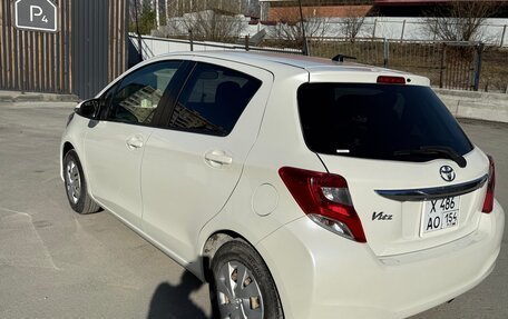 Toyota Vitz, 2015 год, 1 050 000 рублей, 4 фотография