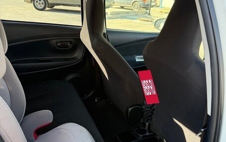 Toyota Vitz, 2015 год, 1 050 000 рублей, 10 фотография