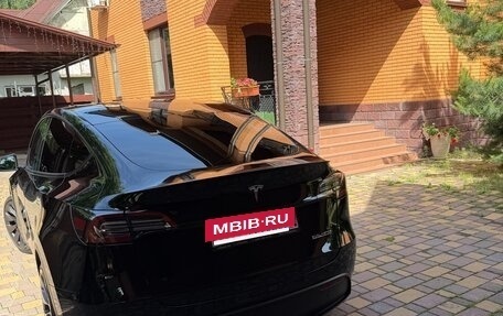 Tesla Model Y I, 2021 год, 4 250 000 рублей, 4 фотография