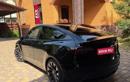 Tesla Model Y I, 2021 год, 4 250 000 рублей, 3 фотография