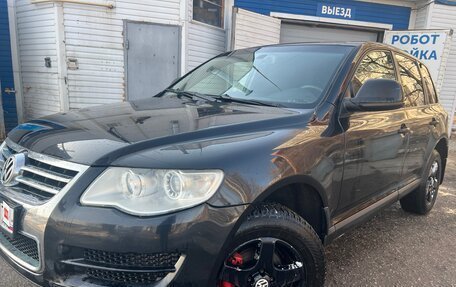 Volkswagen Touareg III, 2008 год, 910 000 рублей, 2 фотография