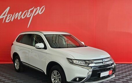 Mitsubishi Outlander III рестайлинг 3, 2018 год, 2 150 000 рублей, 7 фотография